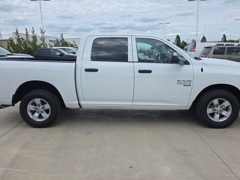 Used 2022 RAM 1500 Tradesman w/ Chrome Appearance Group AWD/4WD image 6