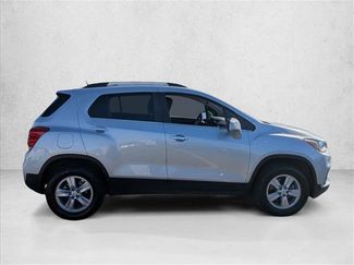 Used 2018 Chevrolet Trax LT w/ LT Convenience Package video 4