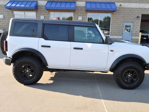 Used 2022 Ford Bronco Wildtrak image 57