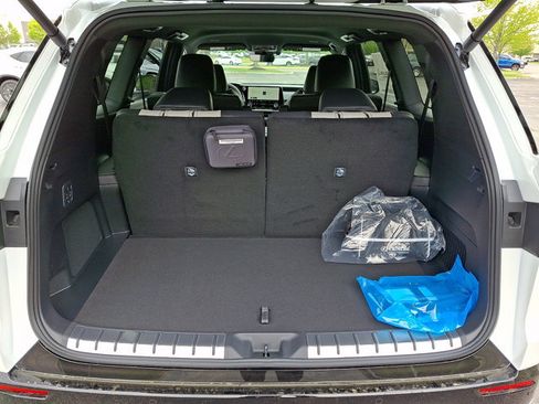 New 2026 Lexus TX 500h AWD image 15