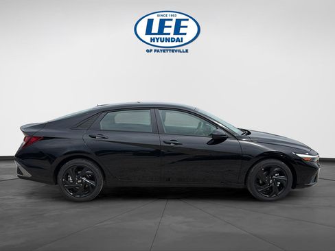 New 2026 Hyundai Elantra Sport FWD image 4