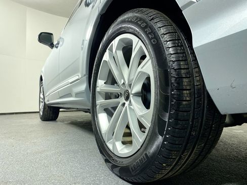 Certified 2025 Audi Q7 3.0T Premium Plus image 3