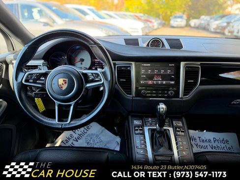 Used 2017 Porsche Macan S image 28