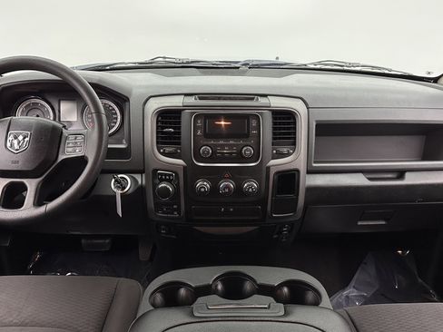 Used 2018 RAM 1500 Express image 21