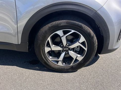 Used 2020 Kia Sportage LX FWD image 32