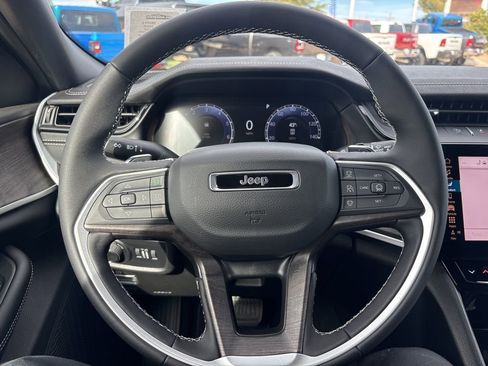 New 2026 Jeep Grand Cherokee Altitude AWD/4WD image 29