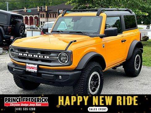 Used 2022 Ford Bronco Big Bend w/ Sasquatch Package image 3