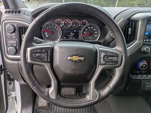 Used 2021 Chevrolet Silverado 1500 LT w/ Safety Package AWD/4WD image 14