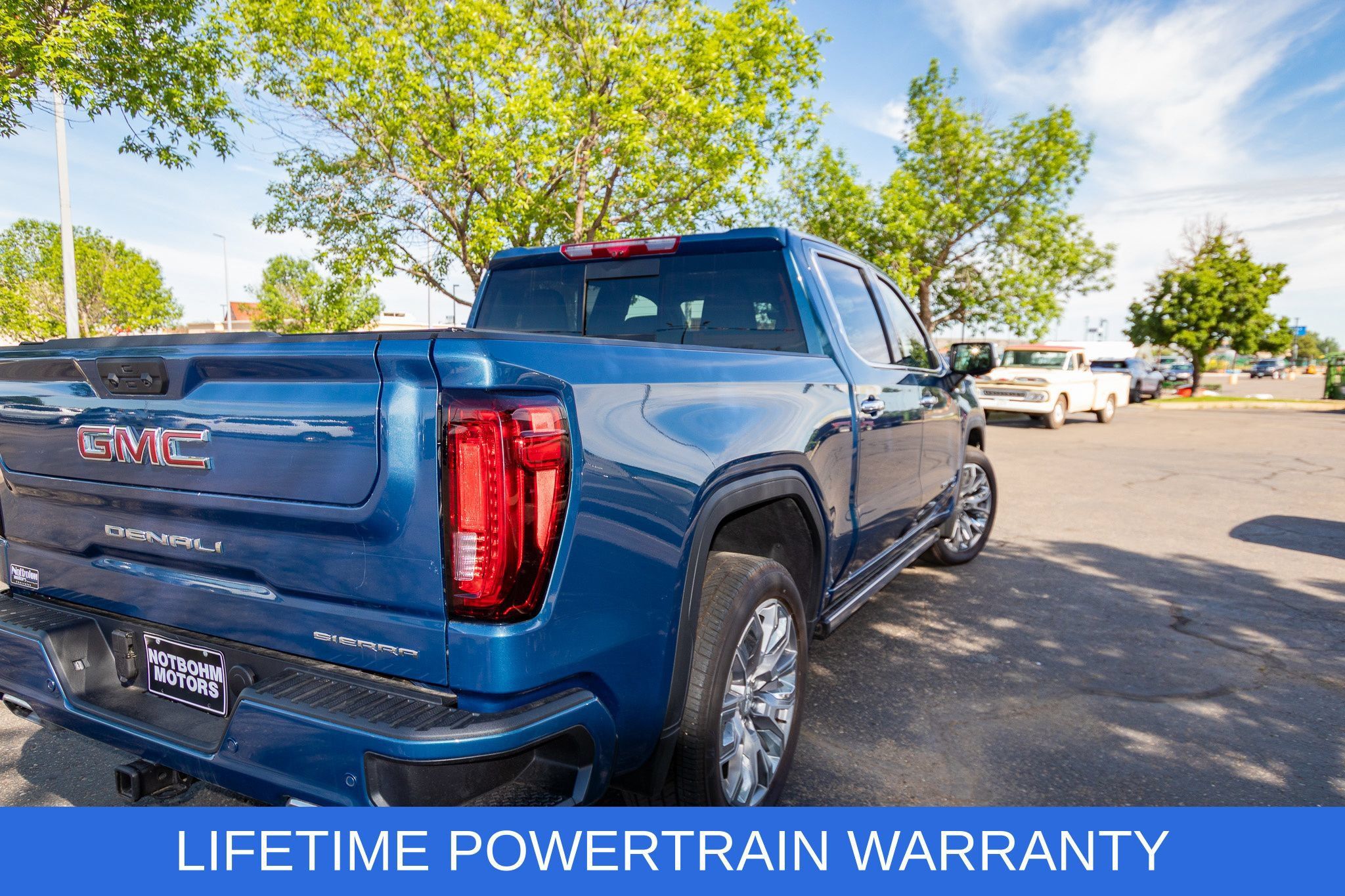 Used 2025 GMC Sierra 1500 Denali w/ Denali Reserve Package AWD/4WD image 9