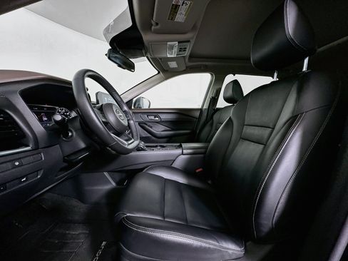 Used 2023 Nissan Rogue SL w/ SL Premium Package FWD image 13