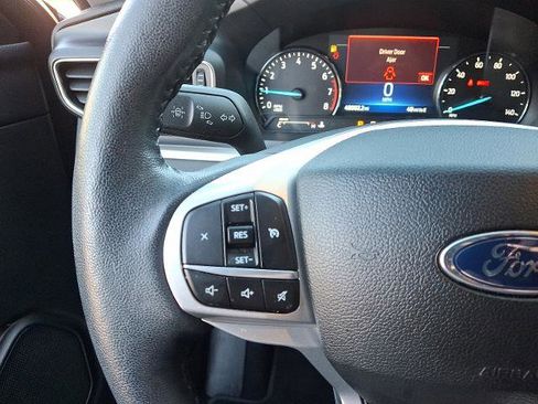 Certified 2022 Ford Explorer XLT w/ Equipment Group 202A image 19