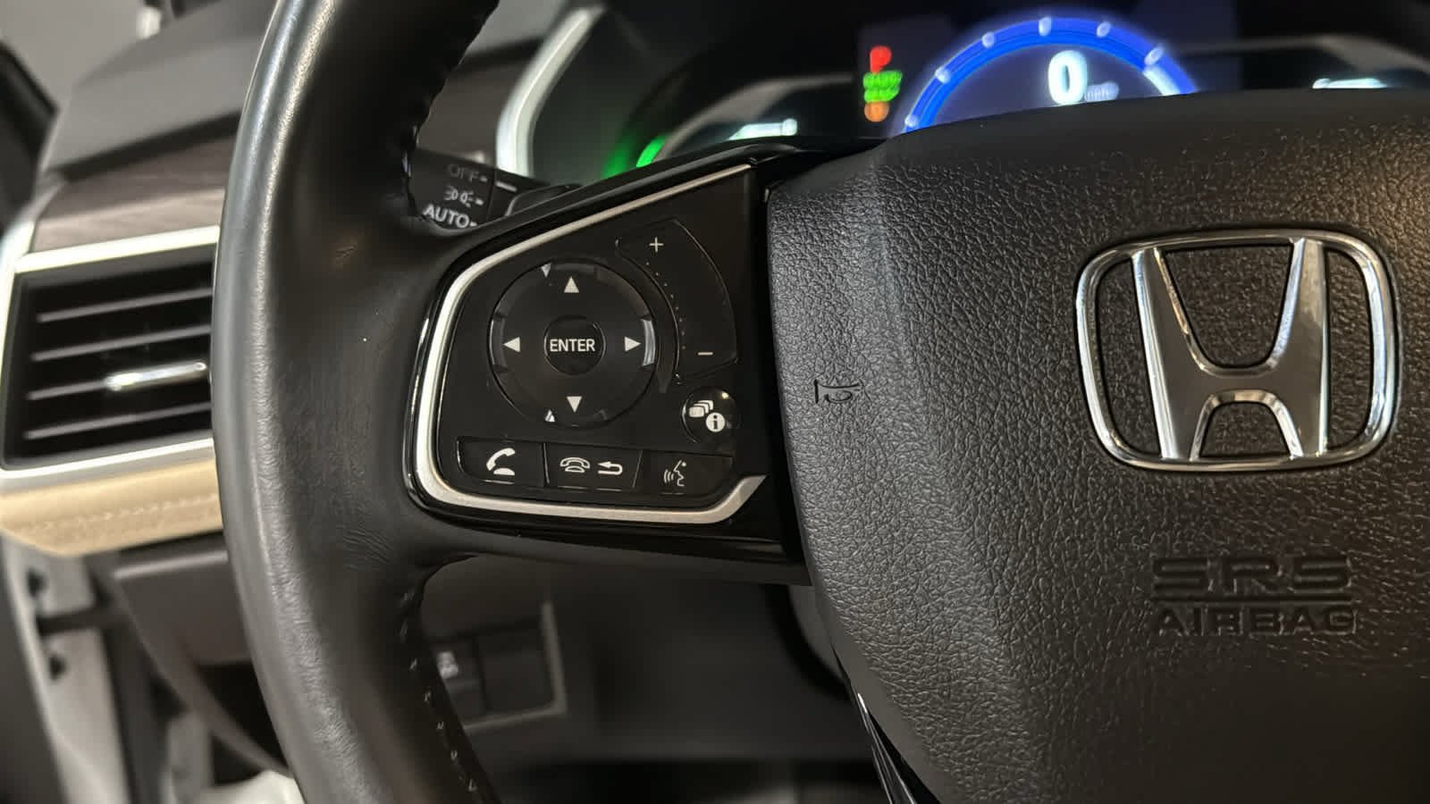 Used 2018 Honda Clarity Touring image 12