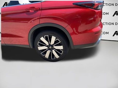 Used 2025 Mitsubishi Outlander SE AWD/4WD image 12