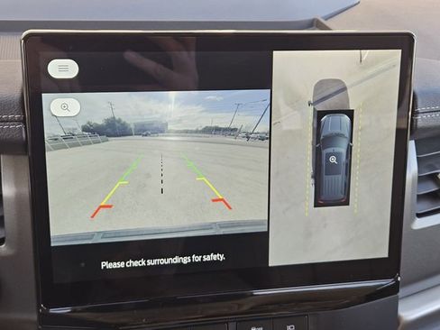 Used 2023 Ford Expedition XLT image 19