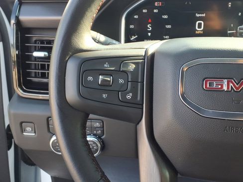 Certified 2025 GMC Sierra 2500 AT4X image 17