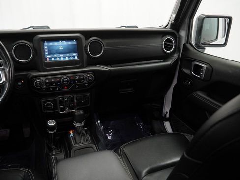 Certified 2019 Jeep Wrangler Unlimited Sahara w/ Cold Weather Group image 30