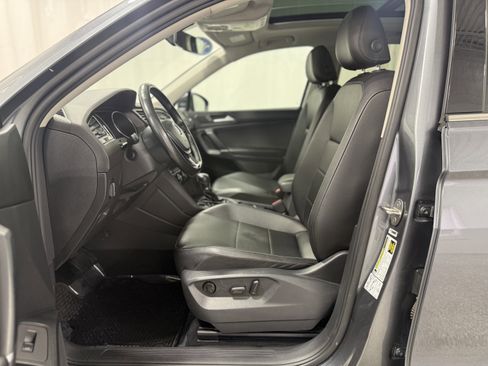 Used 2018 Volkswagen Tiguan SEL image 15