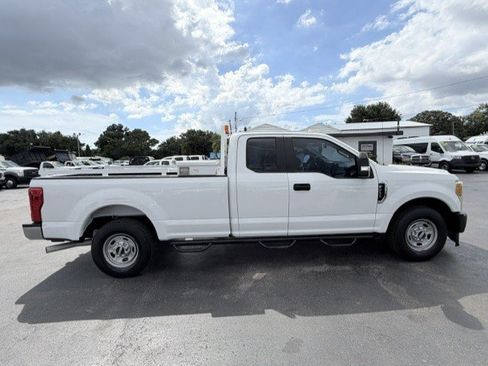 Used 2017 Ford F250 XL w/ Power Equipment Group RWD image 5