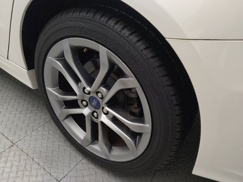 Used 2019 Ford Fusion SEL FWD image 31