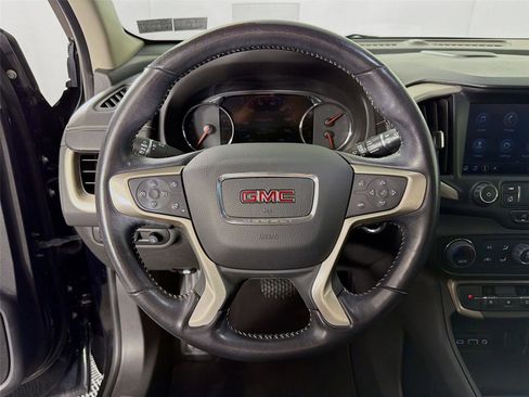 Used 2022 GMC Terrain Denali image 12
