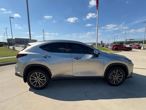 Used 2022 Lexus NX 350 Premium image 9