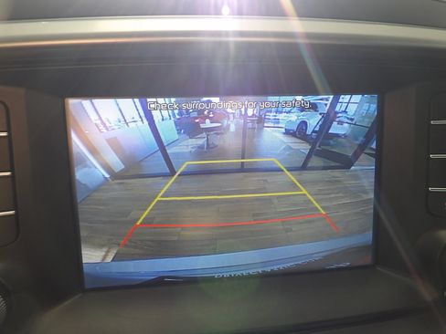 Used 2019 Kia Sorento FWD V6 image 38