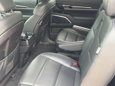 Used 2025 Kia Telluride S image 12