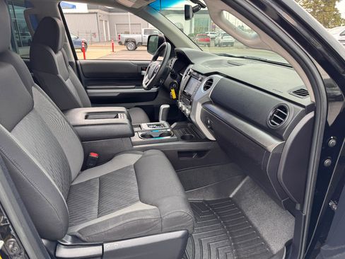 Used 2014 Toyota Tundra SR5 w/ SR5 Upgrade Package AWD/4WD image 16
