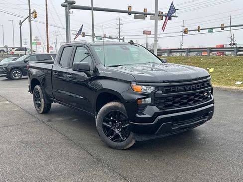 New 2026 Chevrolet Silverado 1500 Custom AWD/4WD image 2