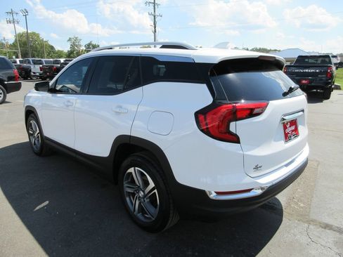 Used 2020 GMC Terrain SLT FWD image 8