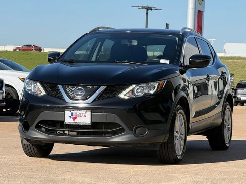 Used 2018 Nissan Rogue Sport SV image 4