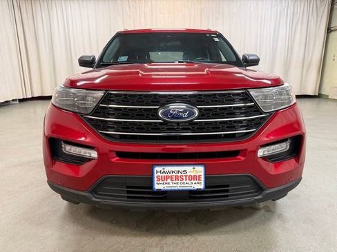 Used 2020 Ford Explorer XLT image 9