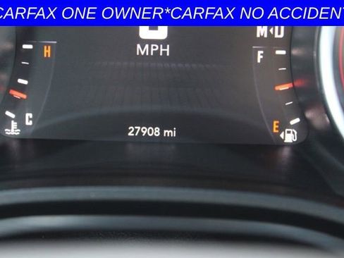 Used 2015 Dodge Challenger R/T Plus image 29