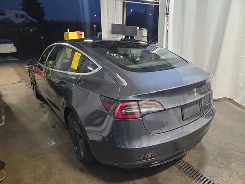 Used 2019 Tesla Model 3 Long Range image 2