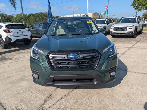 Used 2023 Subaru Forester Limited AWD/4WD image 9
