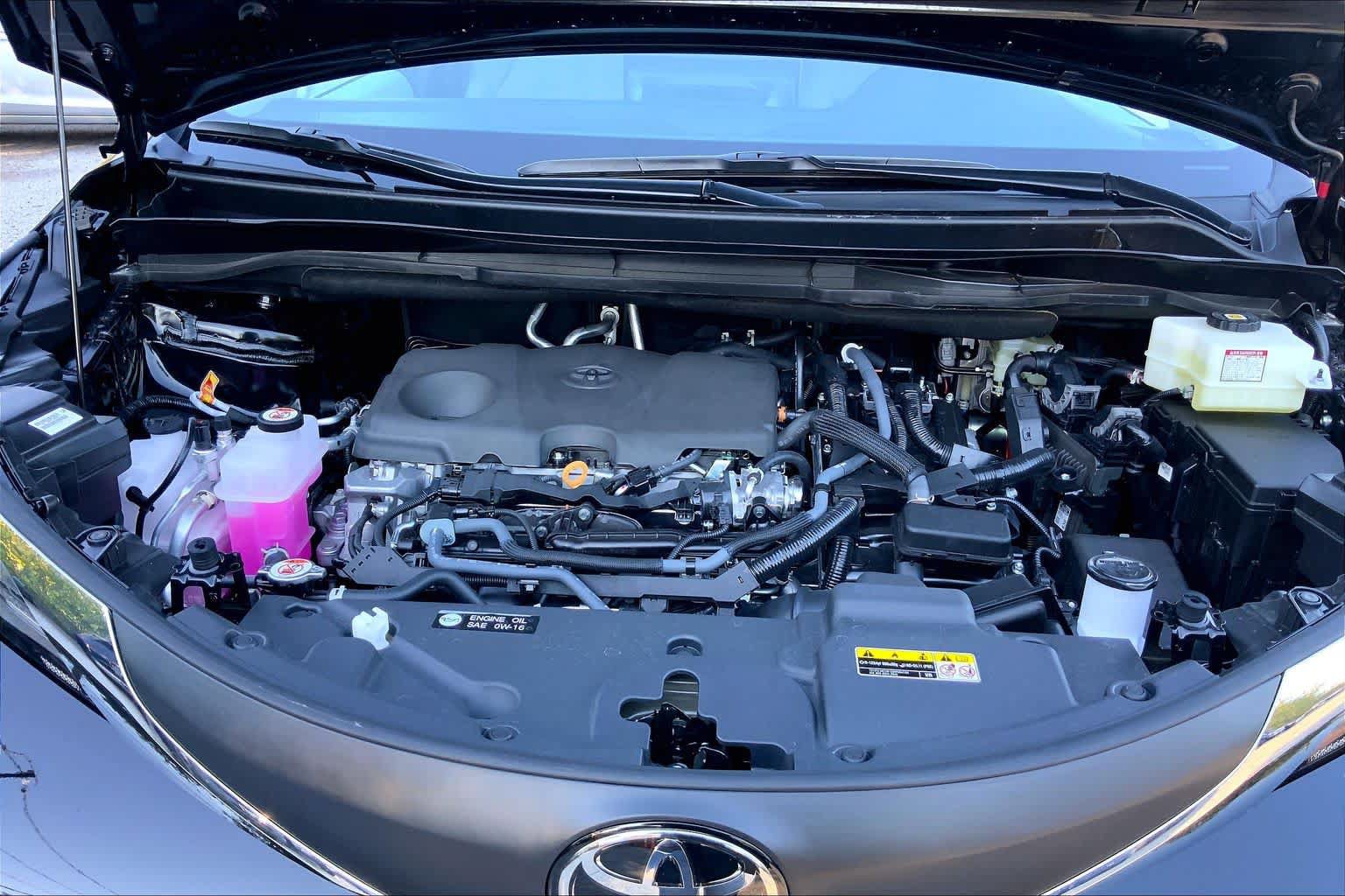 Used 2026 Toyota Sienna LE FWD image 30