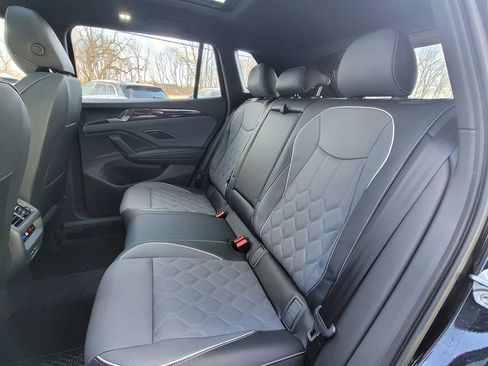 Used 2026 Volkswagen Tiguan SEL R-Line image 12