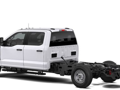 New 2026 Ford F250 XL w/ XL Chrome Package AWD/4WD image 2