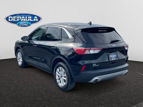 Certified 2022 Ford Escape SE w/ Cold Weather Package AWD/4WD image 4