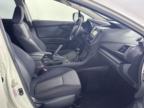 Used 2019 Subaru Crosstrek 2.0i Premium AWD/4WD image 23