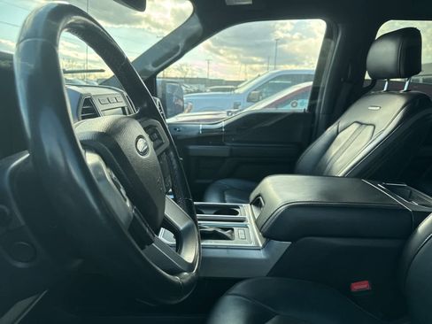 Used 2019 Ford F150 Platinum w/ Technology Package image 30