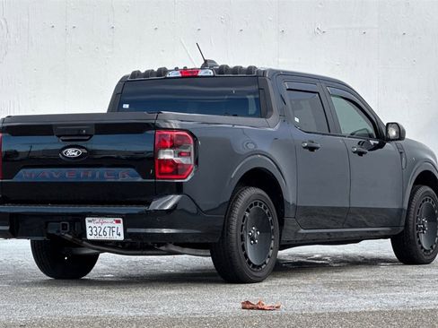 Used 2025 Ford Maverick Lobo image 4