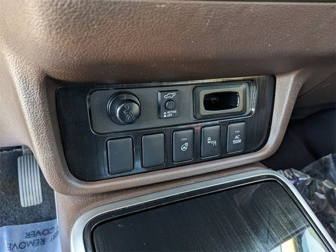 Used 2018 Mitsubishi Outlander GT image 28