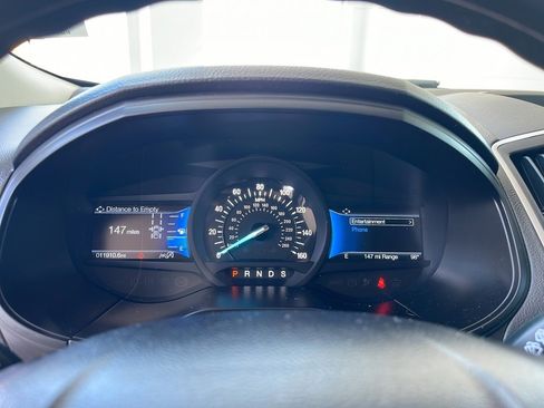 Certified 2024 Ford Edge SE w/ Black Appearance Package image 16