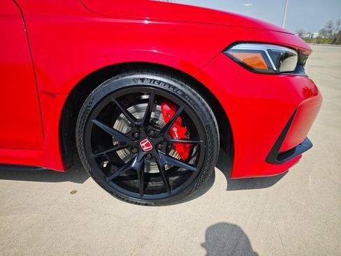 Certified 2024 Honda Civic Type R image 10