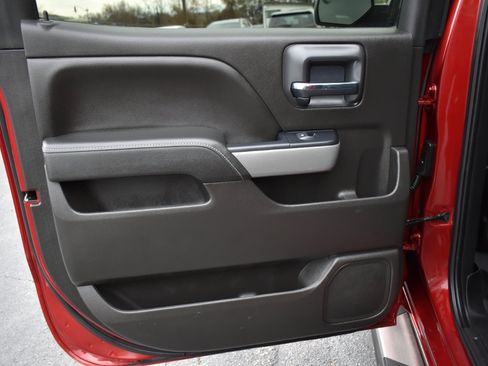 Used 2018 Chevrolet Silverado 1500 LT w/ All Star Edition image 35