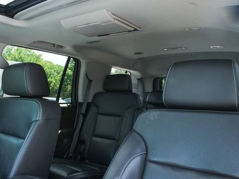 Used 2019 GMC Yukon SLT w/ Open Road Package AWD/4WD image 15