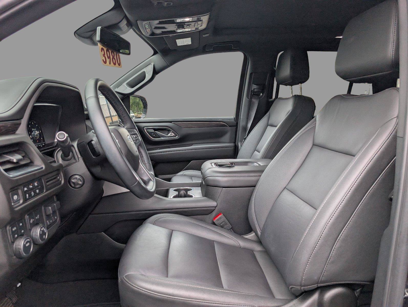 Used 2024 Chevrolet Tahoe Z71 w/ Luxury Package AWD/4WD image 16