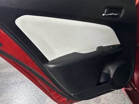 Used 2018 Toyota Prius Prime Advanced w/ Carpet Mat Package image 29