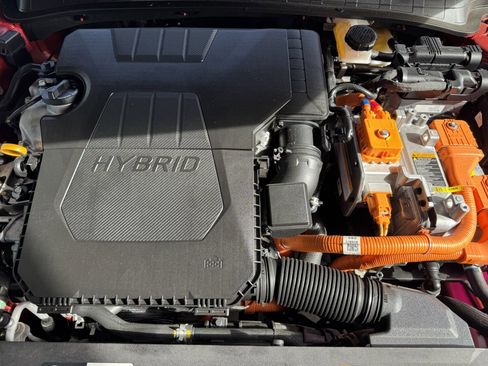 Used 2022 Hyundai Elantra Limited w/ Preferred Accessory Package image 43